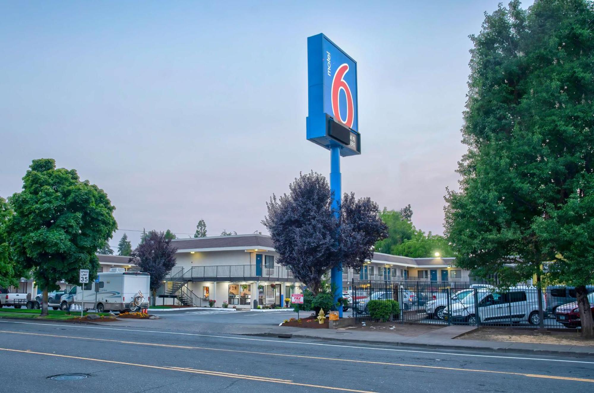 Motel 6-Salem, Or Extérieur photo